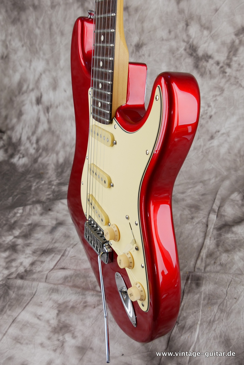 Fender_Stratocaster_USA_Neck_Rockinger_Body_CAR_1998-006.JPG