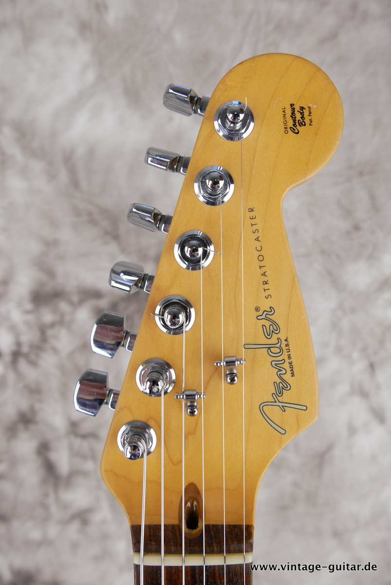 Fender_Stratocaster_USA_Neck_Rockinger_Body_CAR_1998-009.JPG