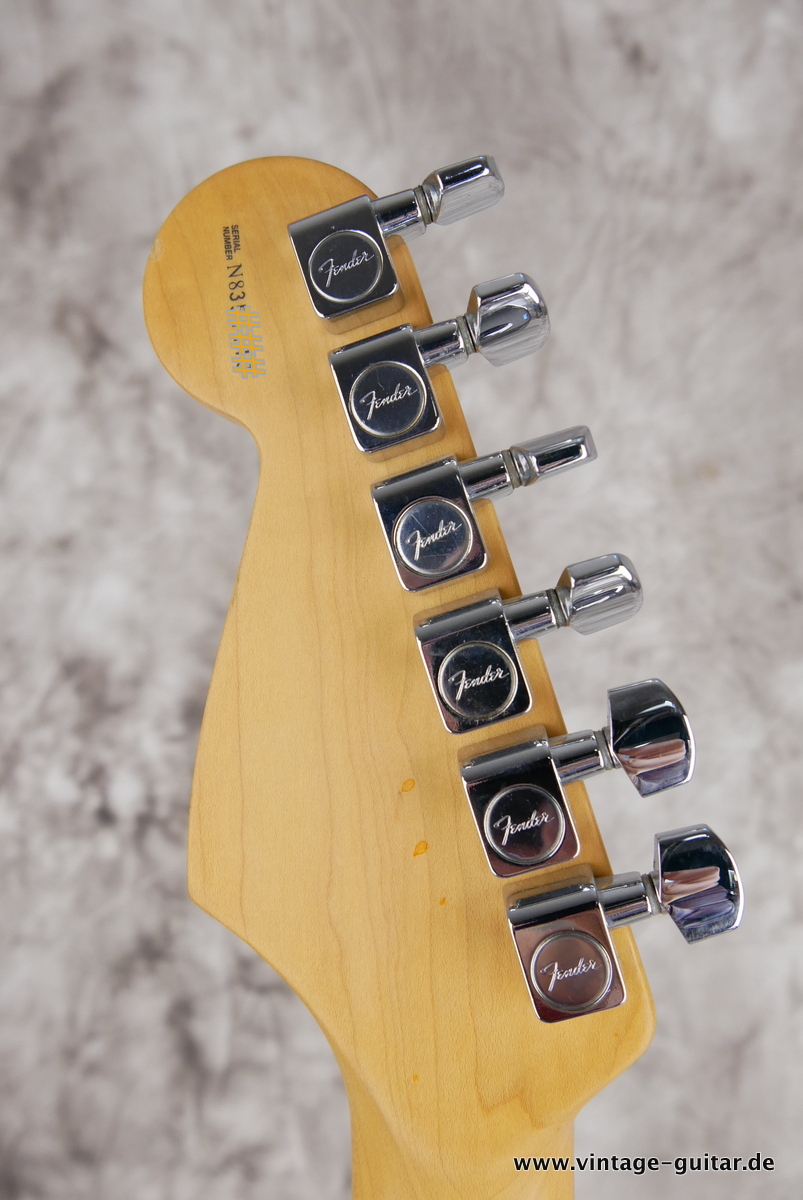 Fender_Stratocaster_USA_Neck_Rockinger_Body_CAR_1998-010.JPG