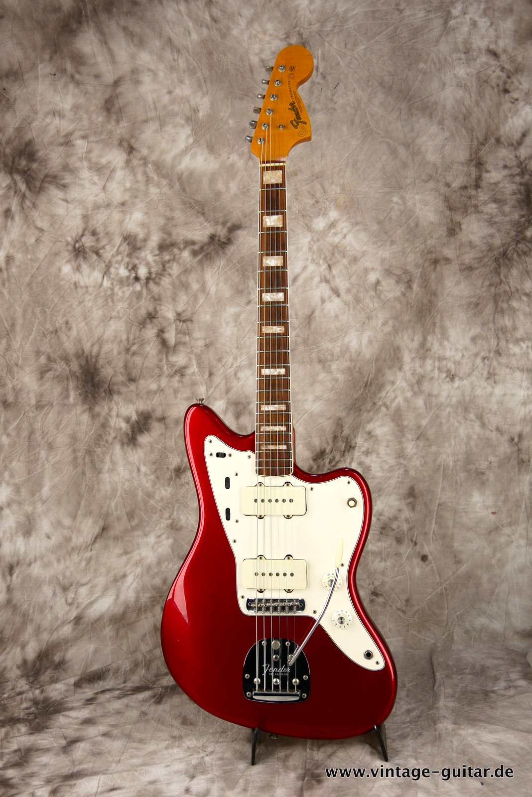 Fender-Jazzmaster-1966-candy-apple-red-001.JPG