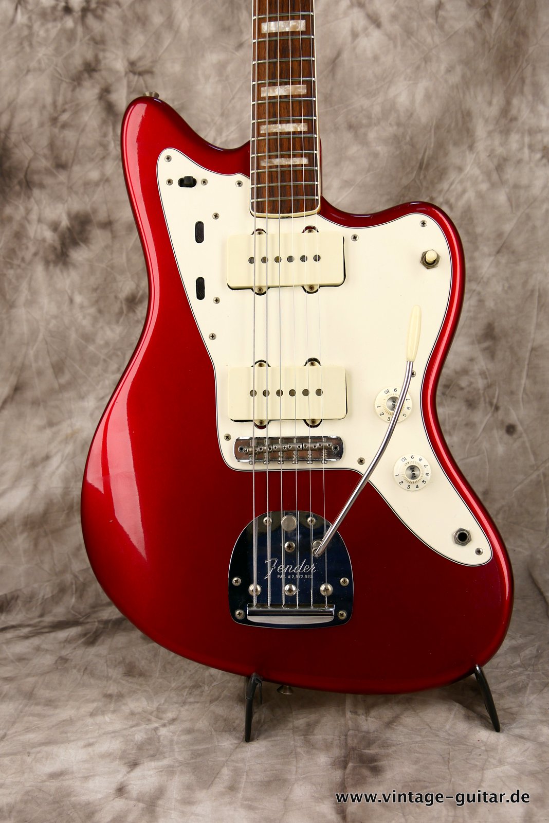 Fender-Jazzmaster-1966-candy-apple-red-002.JPG