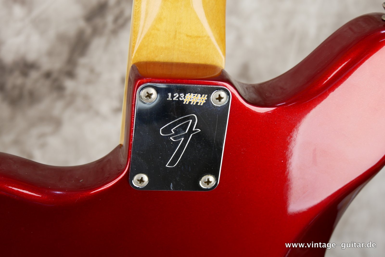 Fender-Jazzmaster-1966-candy-apple-red-013.JPG
