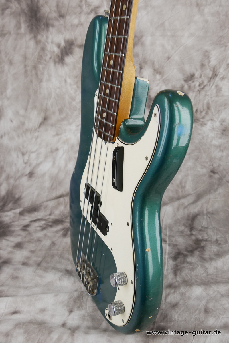 img/vintage/4346/Fender_Precision_Bass_lake_placid_blue_1965-006.JPG