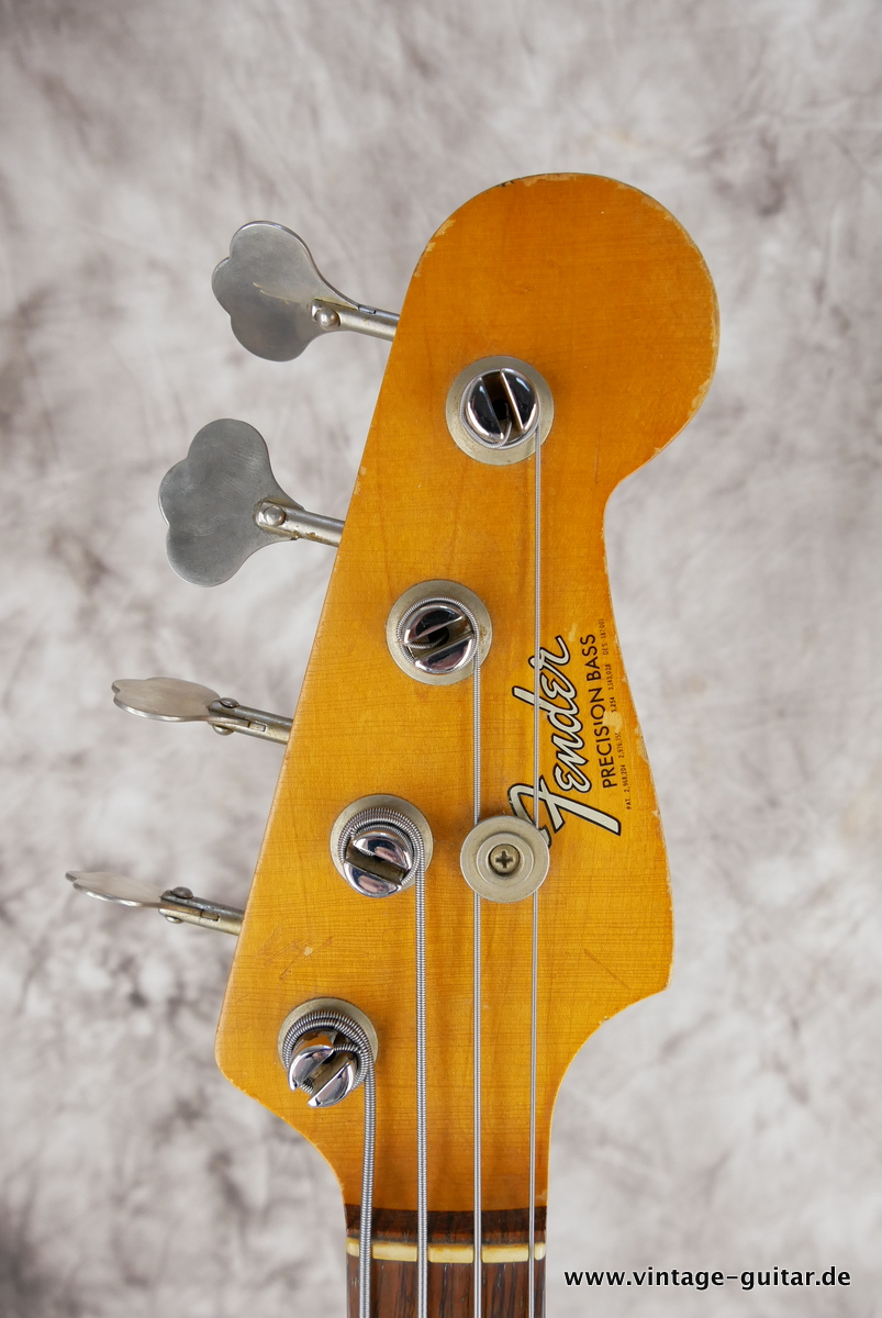 img/vintage/4346/Fender_Precision_Bass_lake_placid_blue_1965-009.JPG