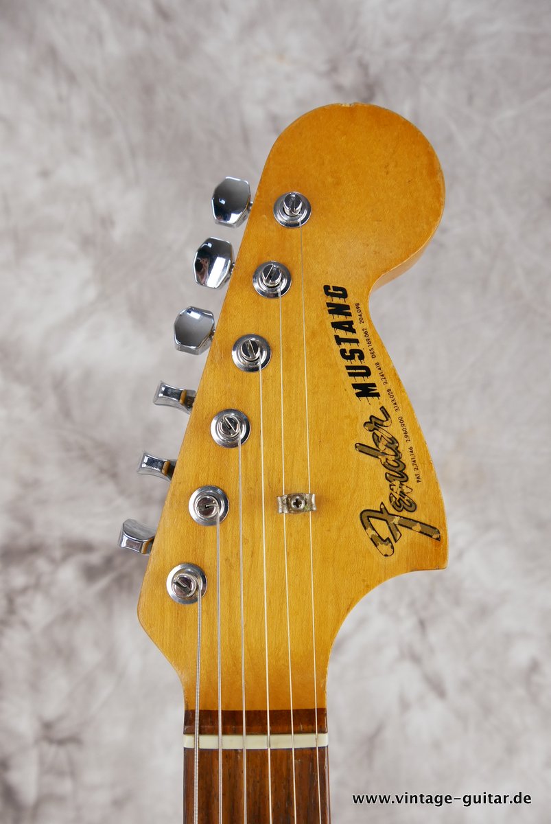 Fender-Mustang-1966-white-004.JPG