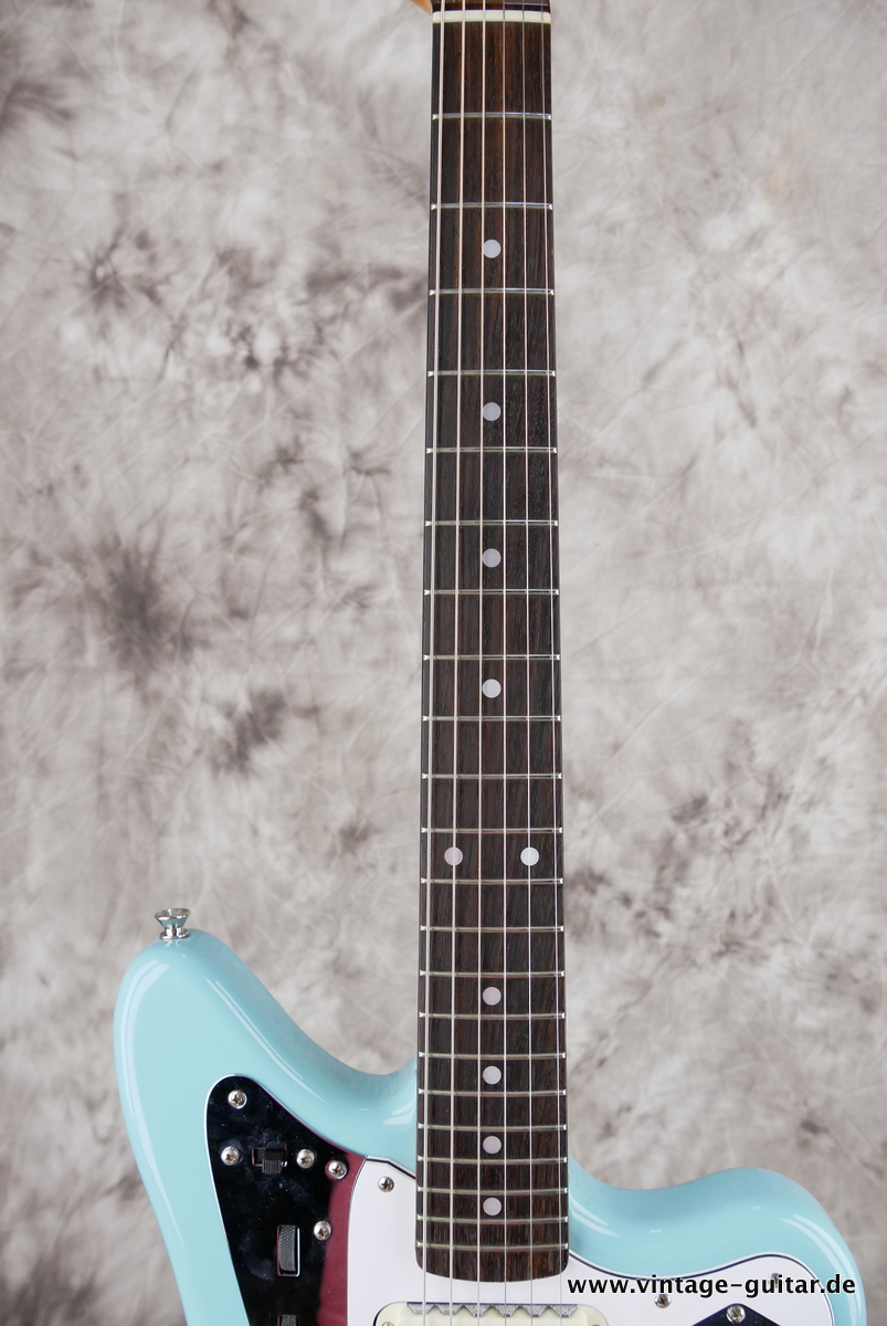 Fender_Jaguar_Japan_daphne_blue_2017-009.JPG