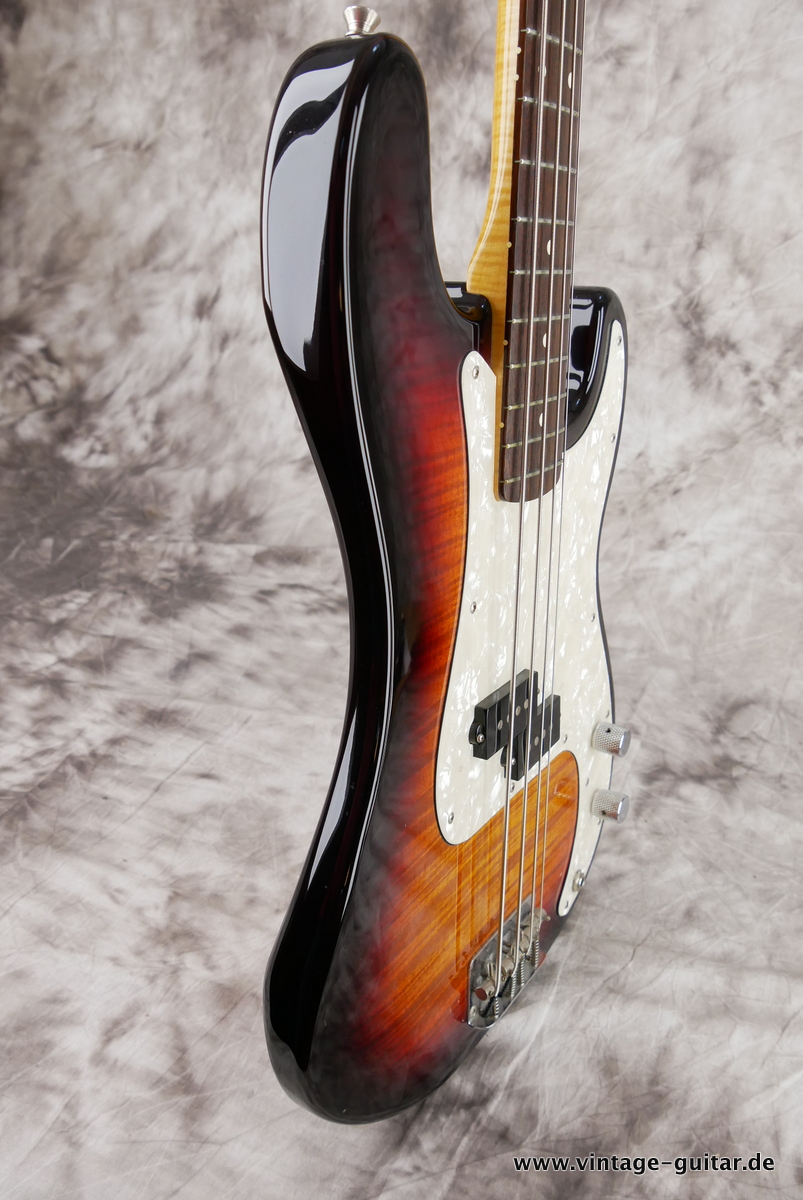 Fender_Precision_Bass_Foto_Flame_1994-005.JPG