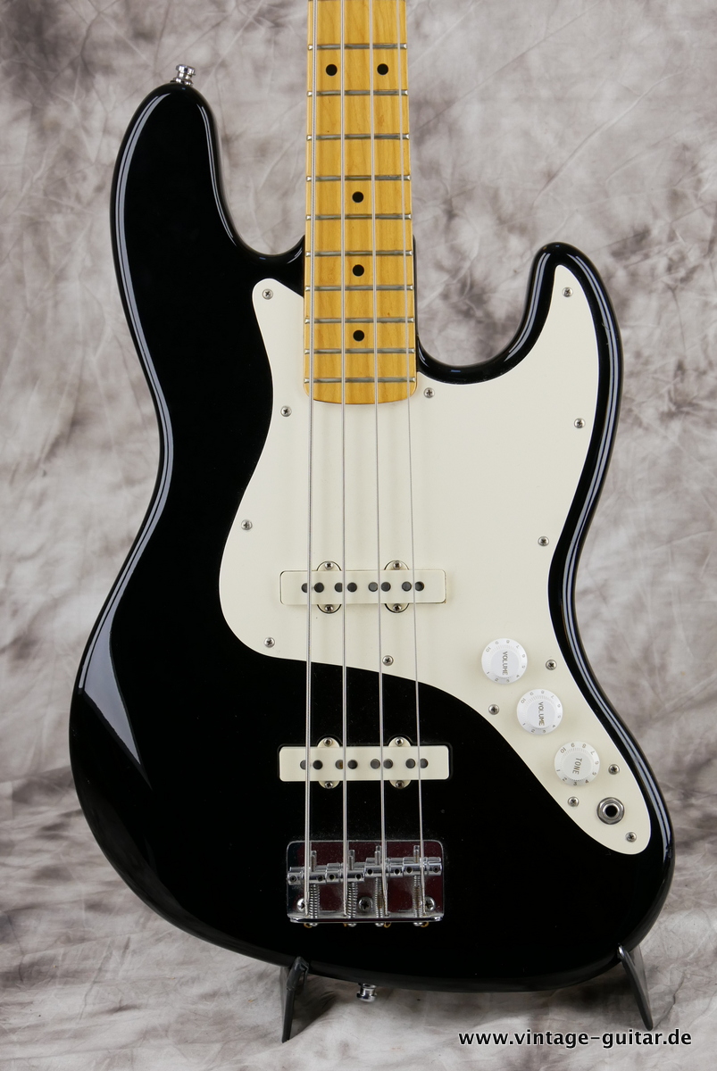 Fender_Jazz_Bass_USA_black_1983-003.JPG