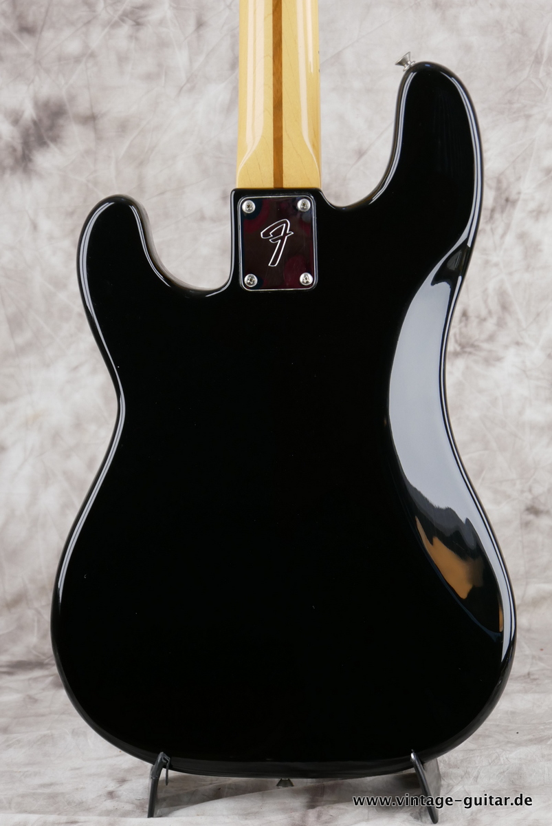 Fender_Precision_USA_black_1979-004.JPG