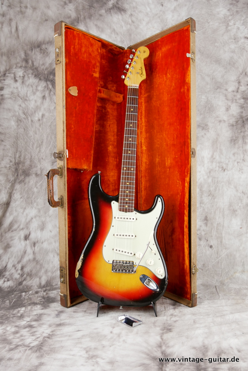 Fender_Stratocaster_Pre_CBS_sunburst_USA_1962-019.JPG
