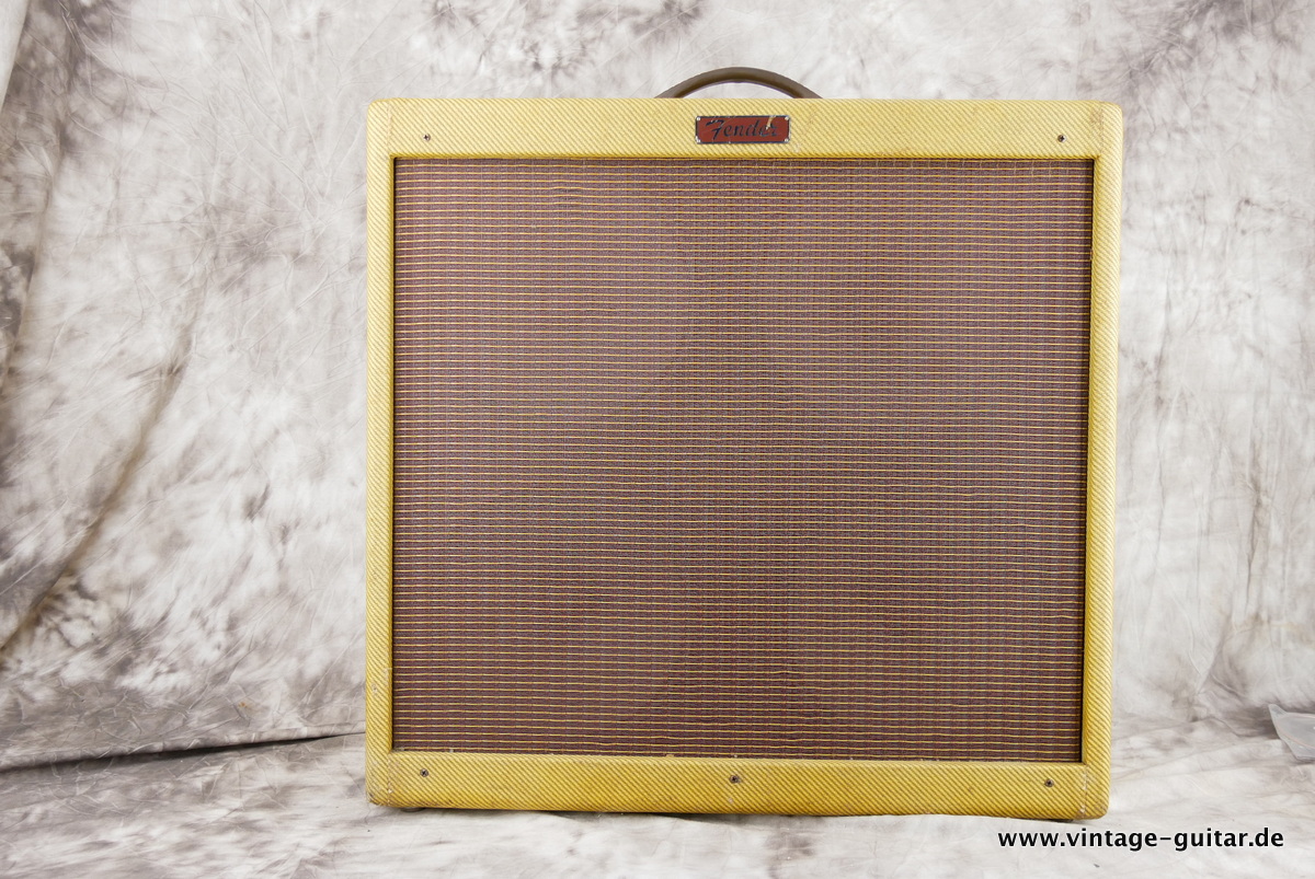 img/vintage/4383/Fender_Blues_De_Ville_Tweed_1993-001.JPG