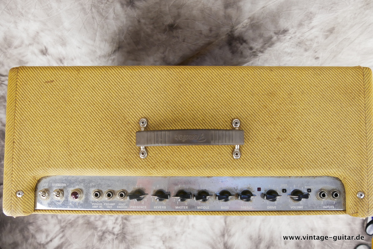 img/vintage/4383/Fender_Blues_De_Ville_Tweed_1993-005.JPG