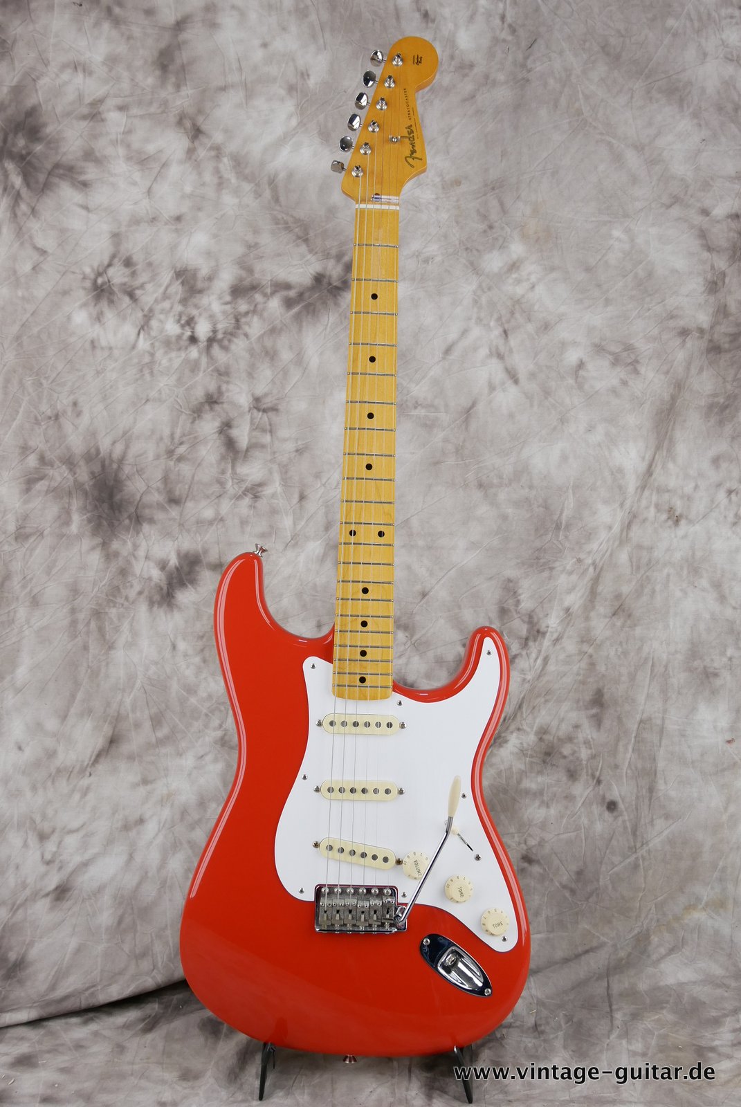 Fender-Stratocaster-Classic-50s-fiesta-red-001.JPG