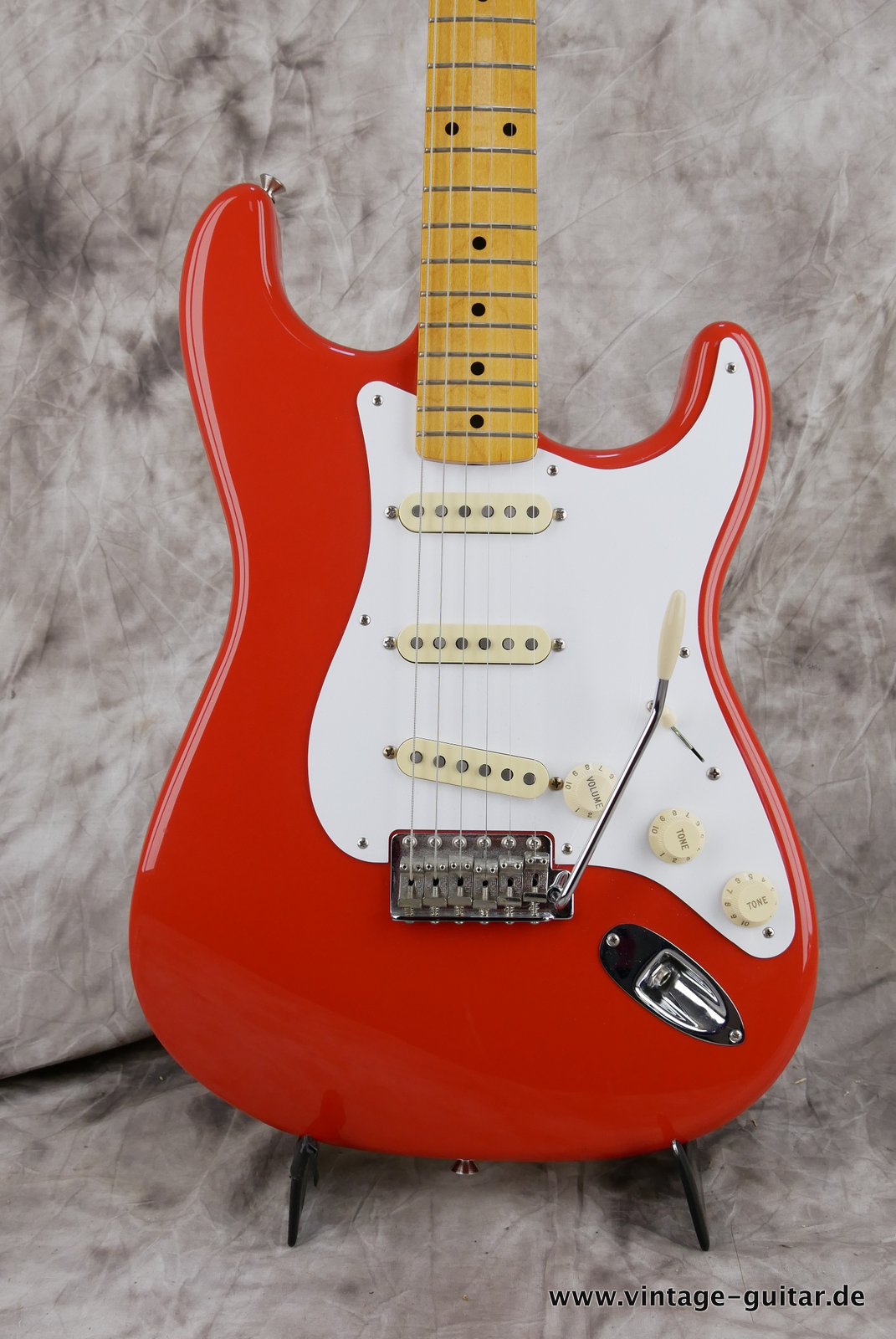 Fender-Stratocaster-Classic-50s-fiesta-red-002.JPG