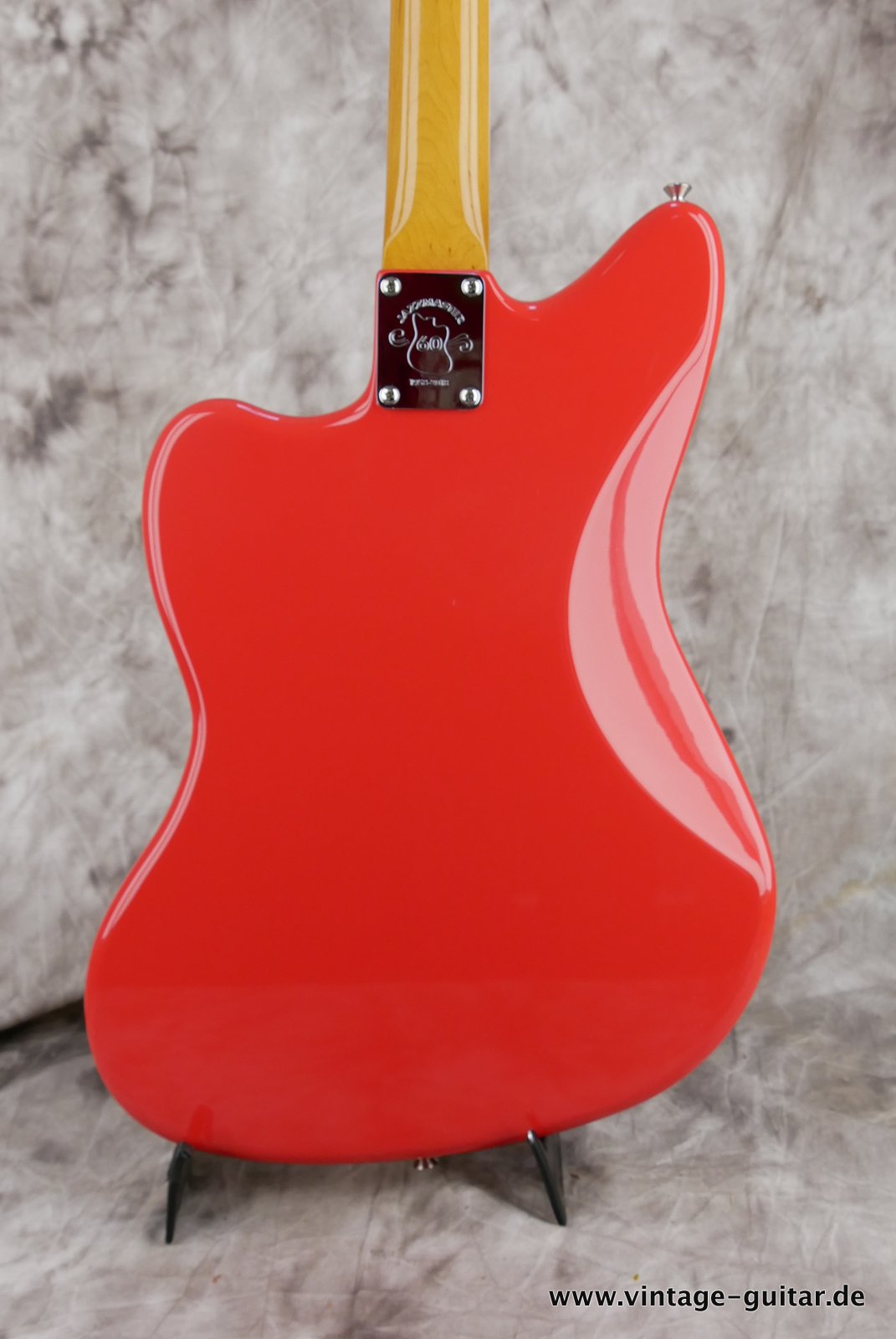 Fender-Jazzmaster-Classic-60s-fiesta-red-004.JPG