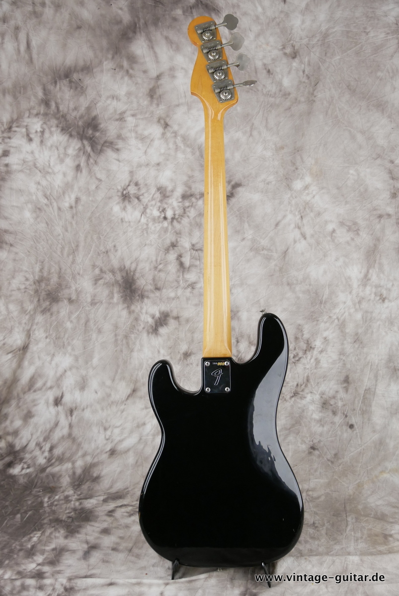 Fender_Precision_USA_black_1971-002.JPG