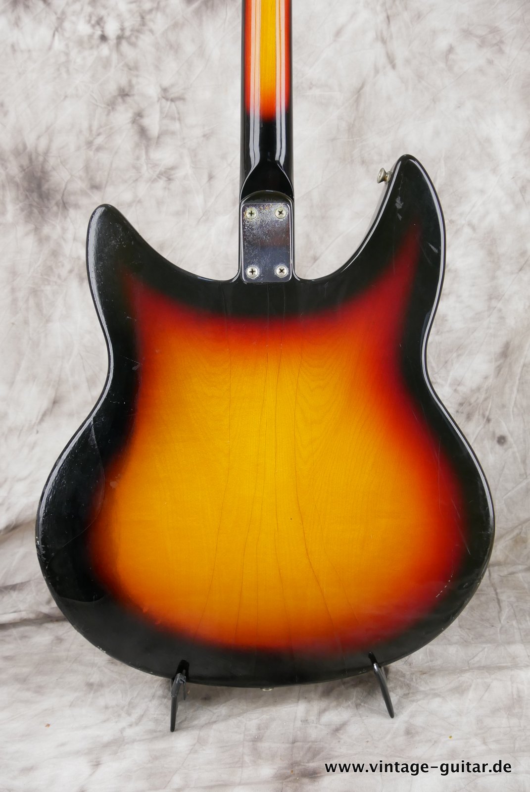 Shaftesbury-Bass-3263-1969-Italy-Eko-made-004.JPG