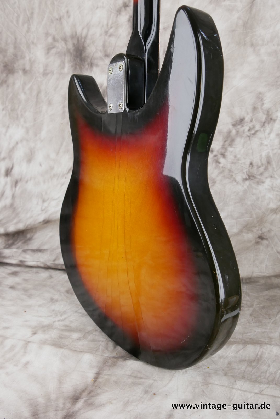 Shaftesbury-Bass-3263-1969-Italy-Eko-made-012.JPG
