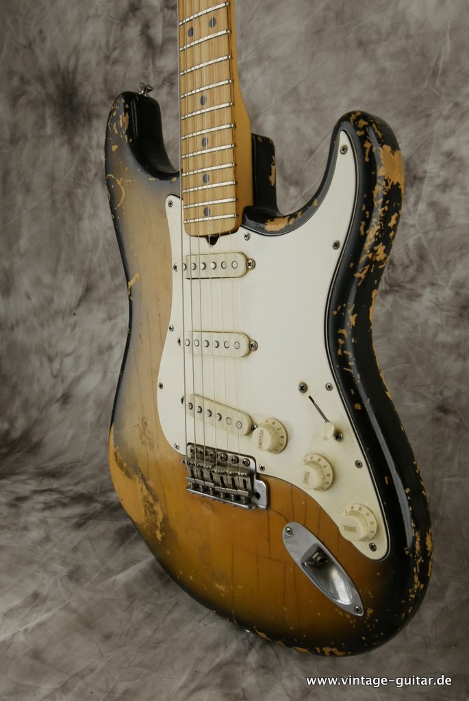 Fender-Stratocaster-1969-maple-cap-neck-026.JPG