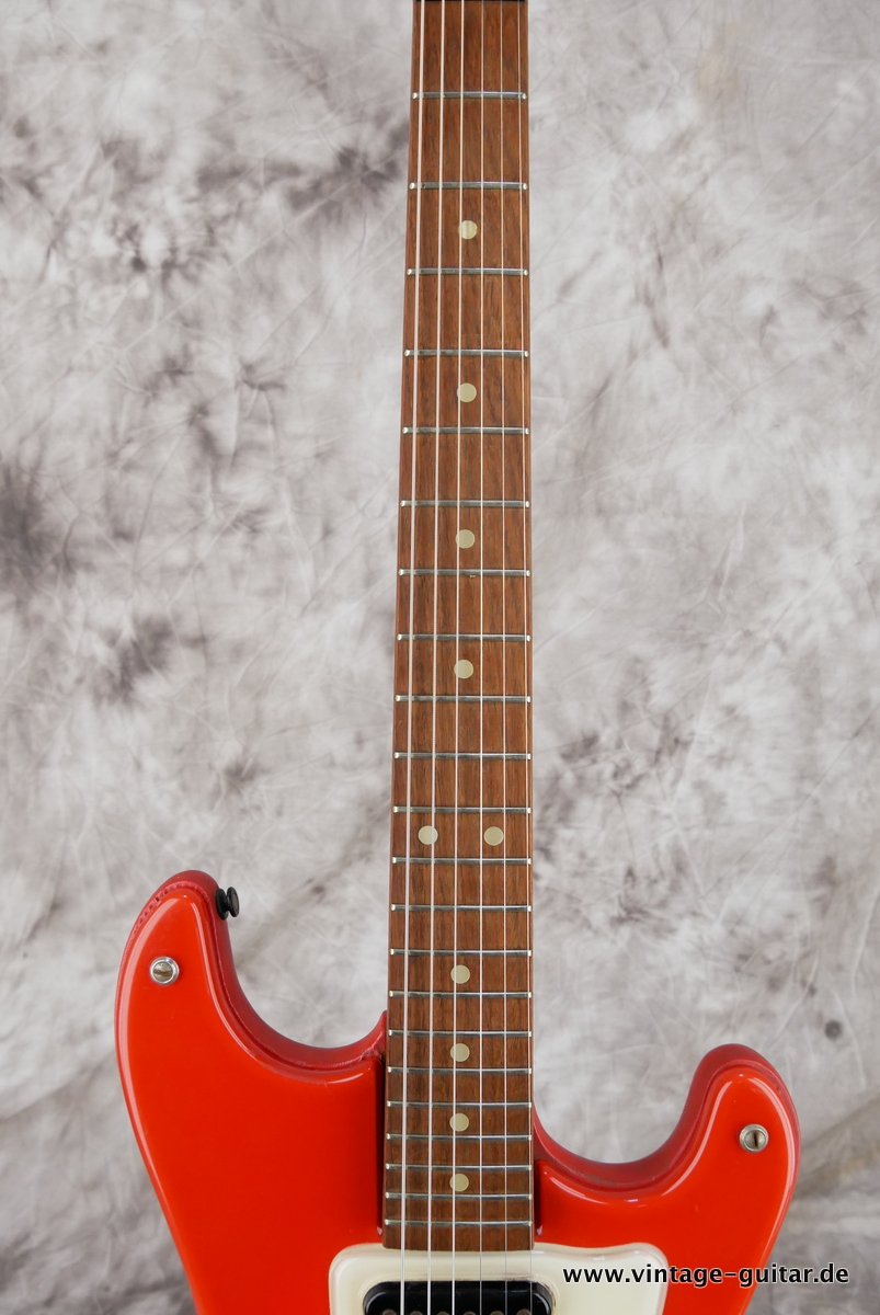 Hagstrom_Kent_PB_24_G_red_vinyl_1963-011.JPG