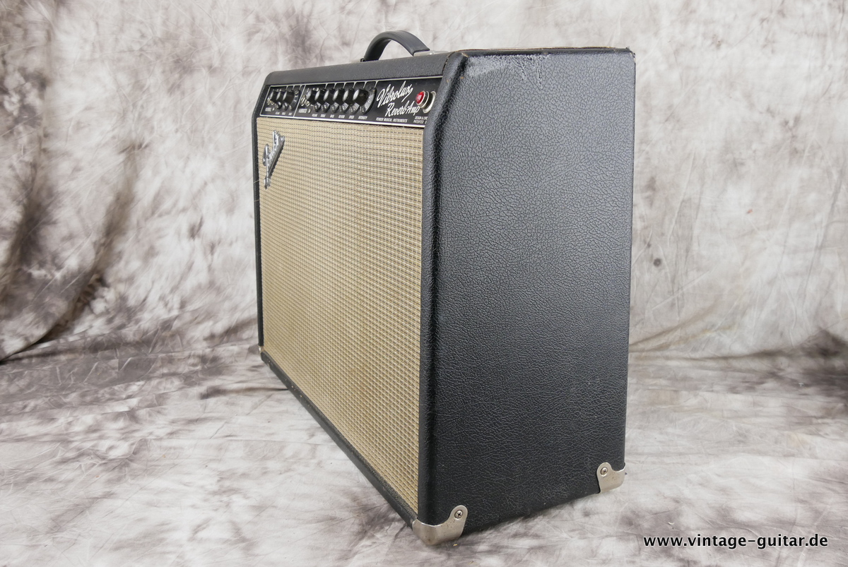 Fender_Vibrolux_Reverb_blackface_1966-004.JPG