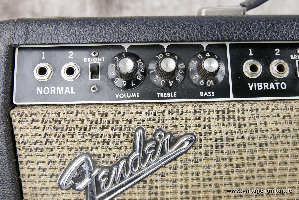 Fender_Vibrolux_Reverb_blackface_1966-006.JPG