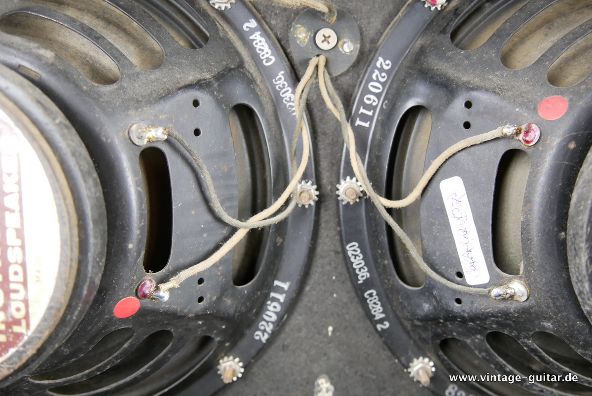 Fender_Vibrolux_Reverb_blackface_1966-011.JPG