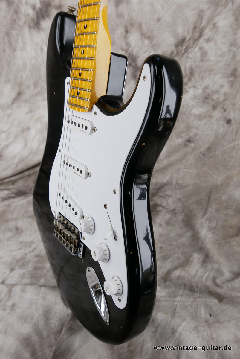 Fender_Stratocaster_Eric_Clapton_Custom_Shop_30th_anniversary_black_2019-006.JPG
