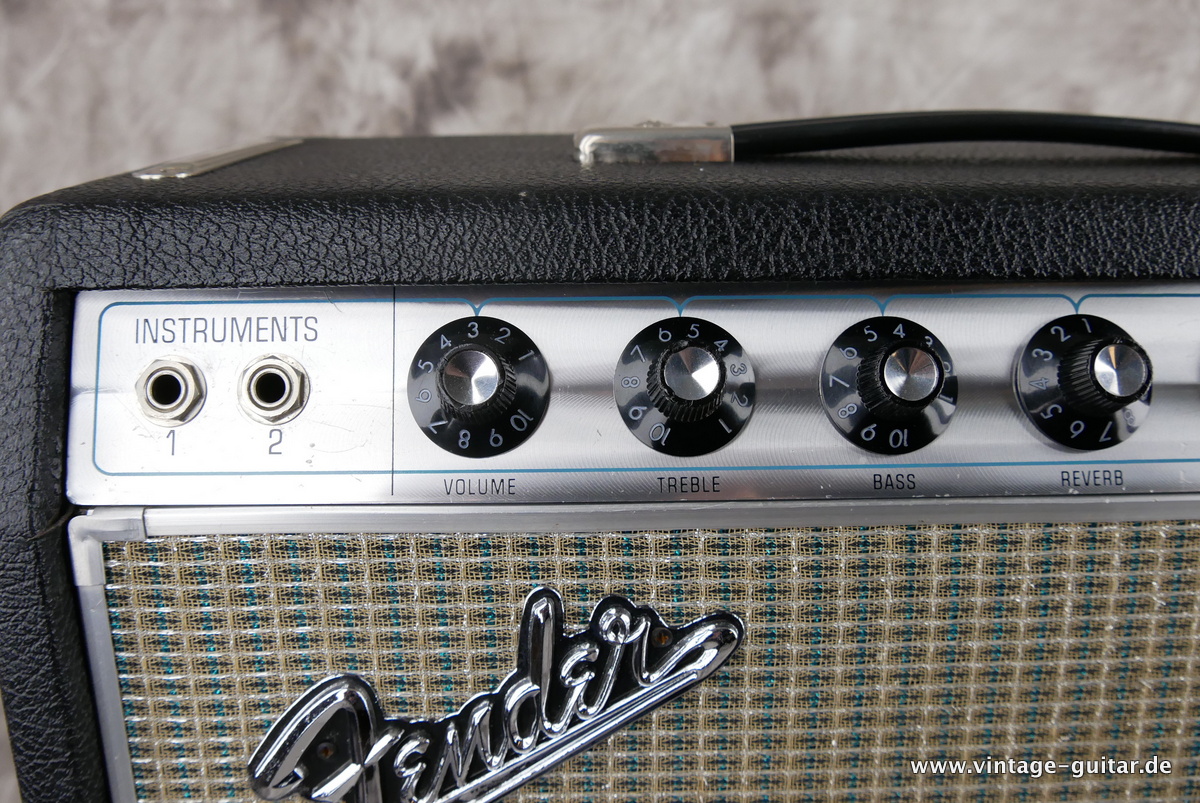 Fender_Princeton_Reverb_silverface_alutrim_1969-006.JPG