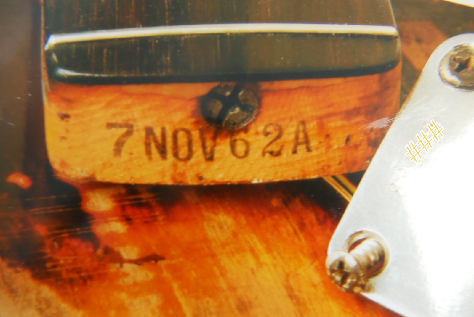 Fender-Jazz-Bass-1962-sunburst-015.JPG