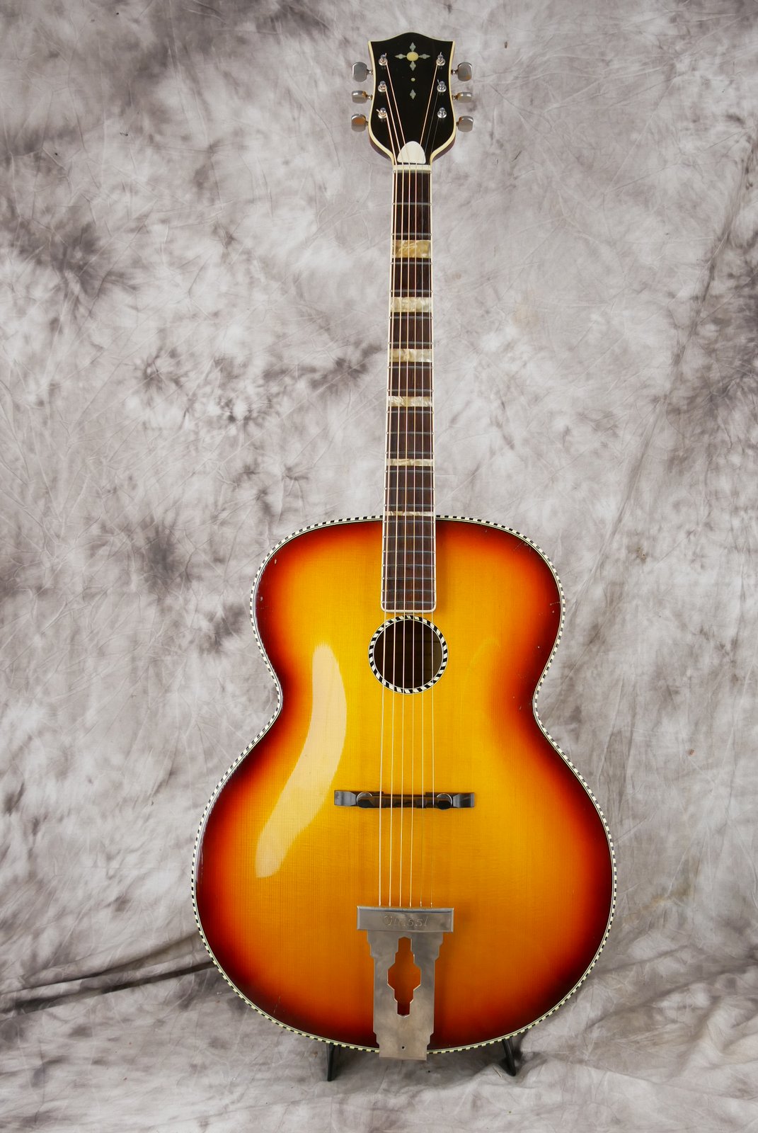 Gustav-Glassl-Archtop-1960-001.JPG