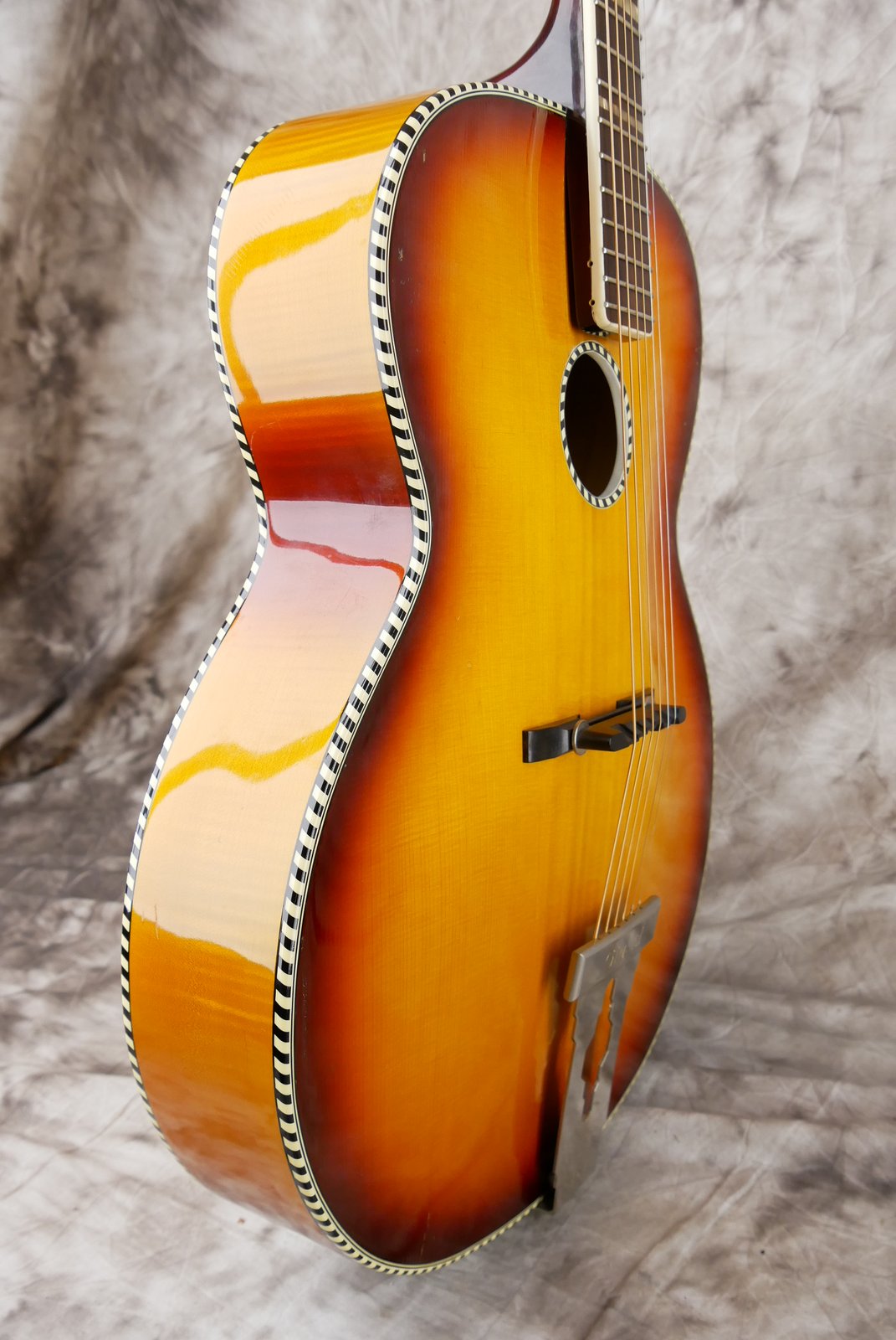 Gustav-Glassl-Archtop-1960-005.JPG