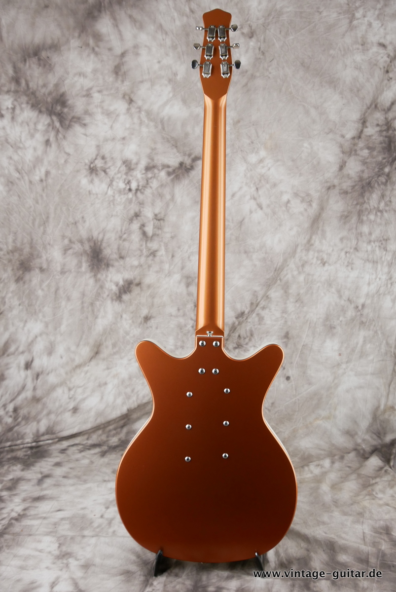 img/vintage/4440/Jerry_Jones_Neptune_baritone_copper_white_2010-002.JPG