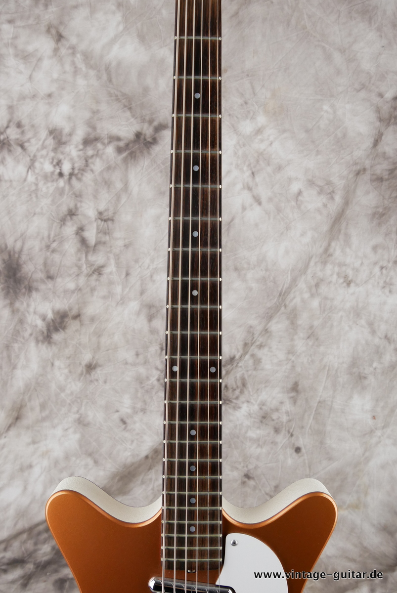 img/vintage/4440/Jerry_Jones_Neptune_baritone_copper_white_2010-011.JPG