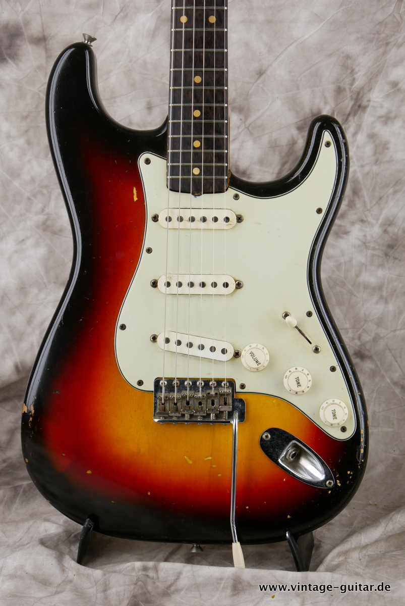Fender_Stratocaster_Pre_CBS_sunburst_1963-003.JPG