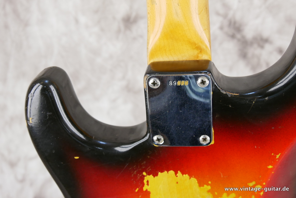 Fender_Stratocaster_Pre_CBS_sunburst_1963-016.jpg