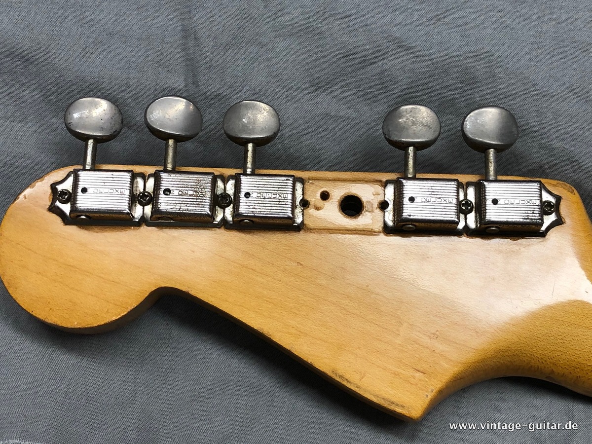 Fender_Stratocaster_Pre_CBS_sunburst_1963-020.jpg