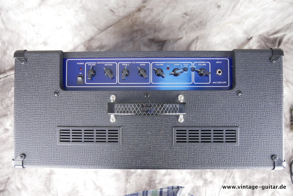 img/vintage/4445/Vox_AC_15_VR_black_2012-005.JPG
