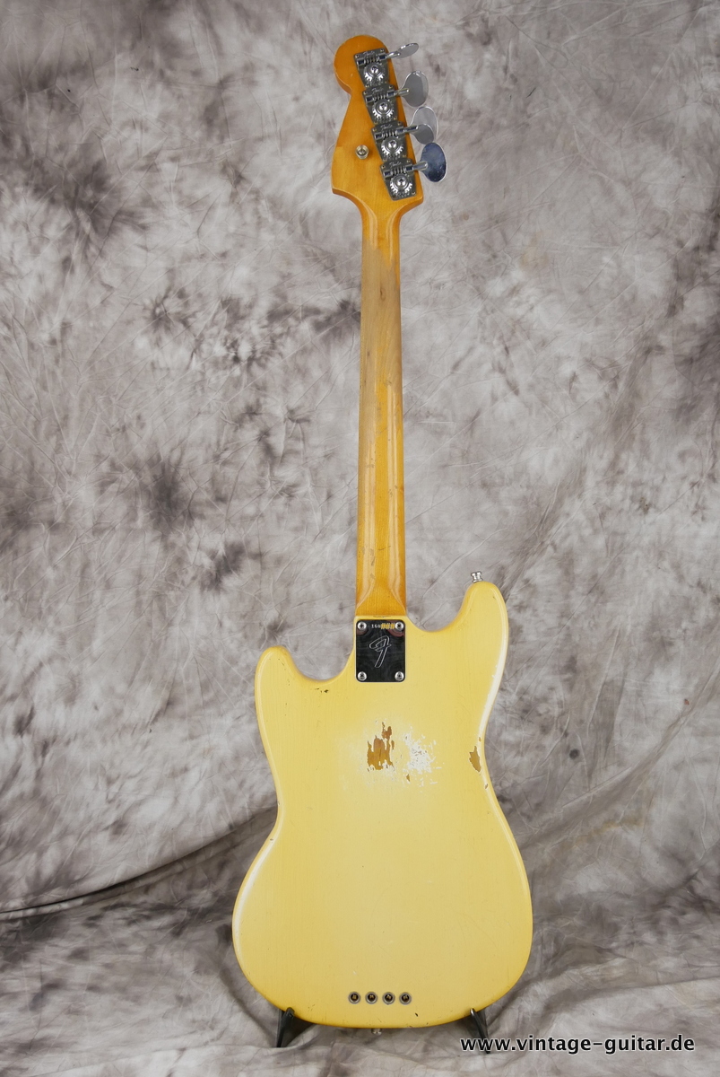 Fender_Mustang_Bass_olympic_white_1966-002.JPG