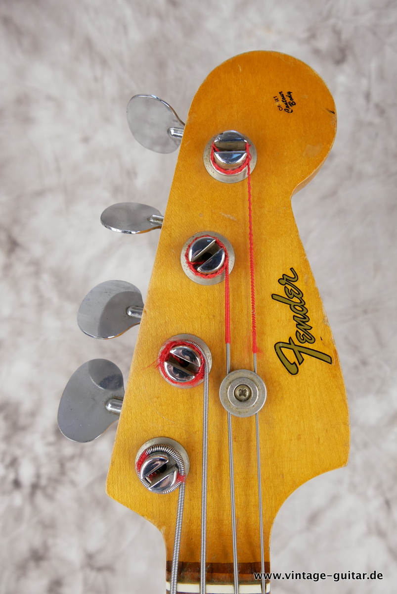 Fender_Mustang_Bass_olympic_white_1966-009.JPG