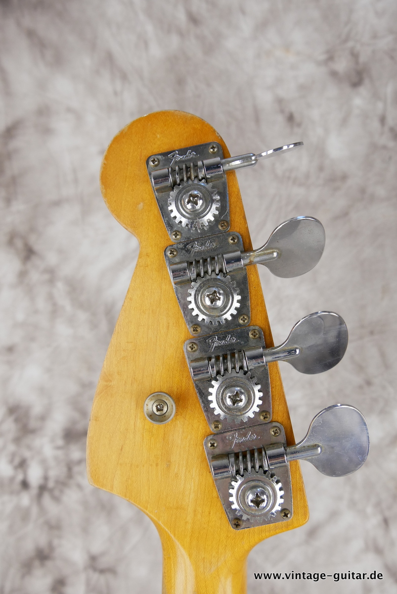 img/vintage/4446/Fender_Mustang_Bass_olympic_white_1966-010.JPG