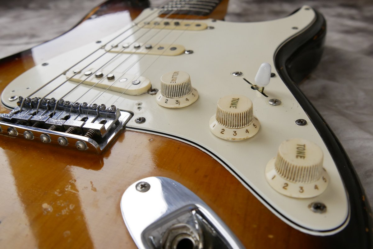Fender-Stratocaster-1973-hardtail-sunburst-014.JPG