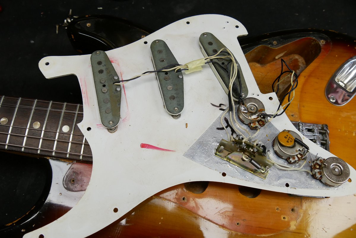 Fender-Stratocaster-1973-hardtail-sunburst-021.JPG
