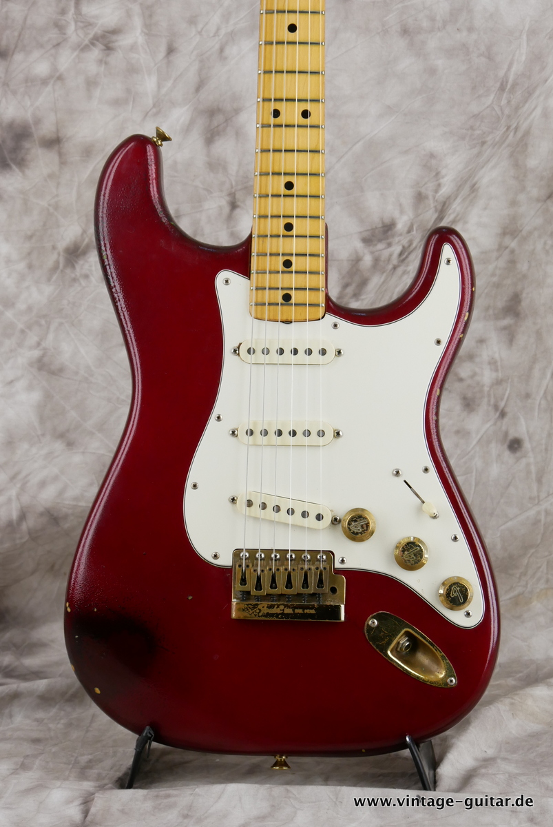 Fender_Strat_candy_appl_red_1982-003.JPG