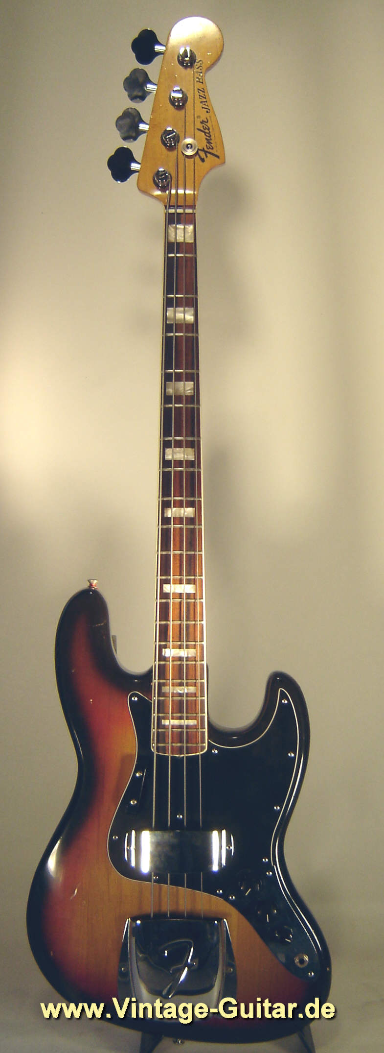 Jazz-Bass-1974-sb-1.jpg
