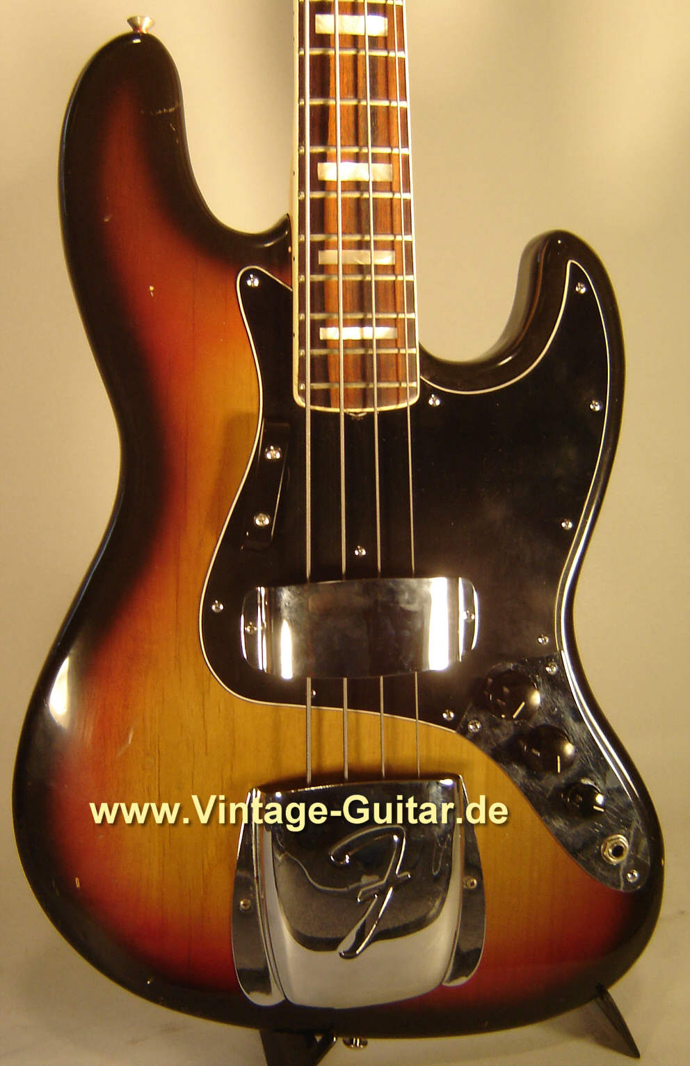 Jazz-Bass-1974-sb-a.jpg