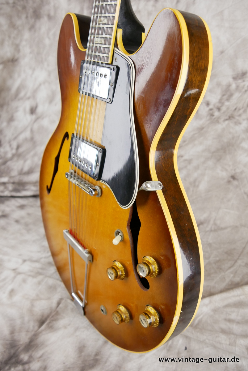 Gibson_ES_335_12_string_sunburst_1965-006.JPG