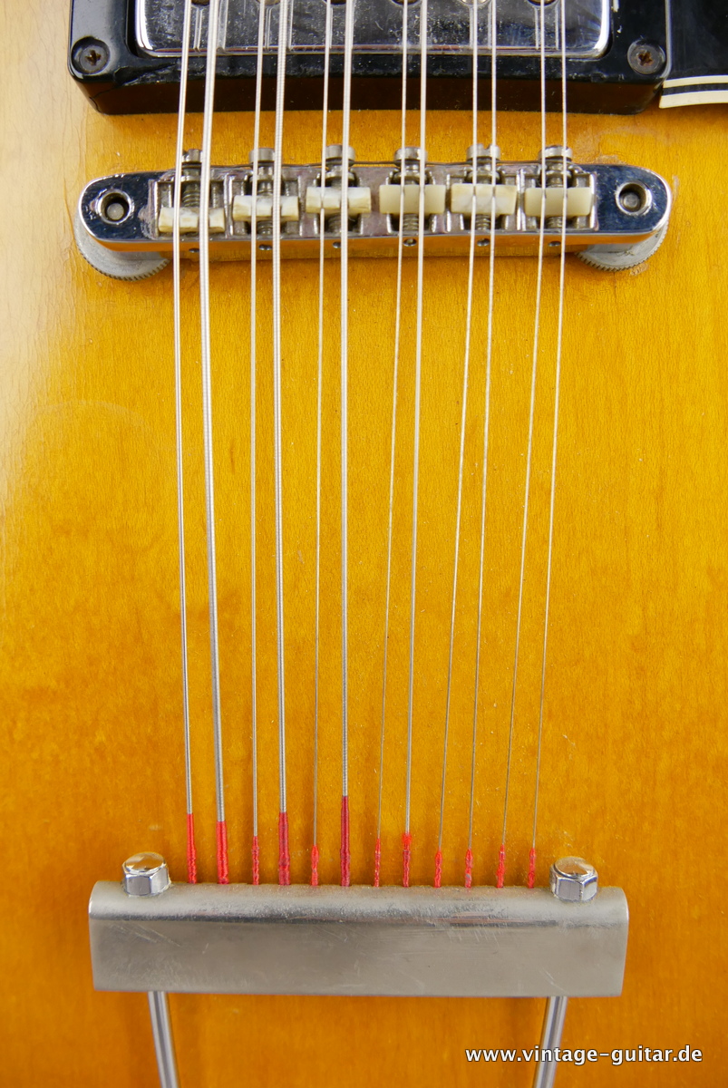 Gibson_ES_335_12_string_sunburst_1965-013.JPG
