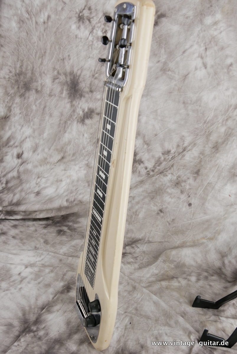 Fender_Champ_Lap_steel_desert_fawn_1958-003.JPG