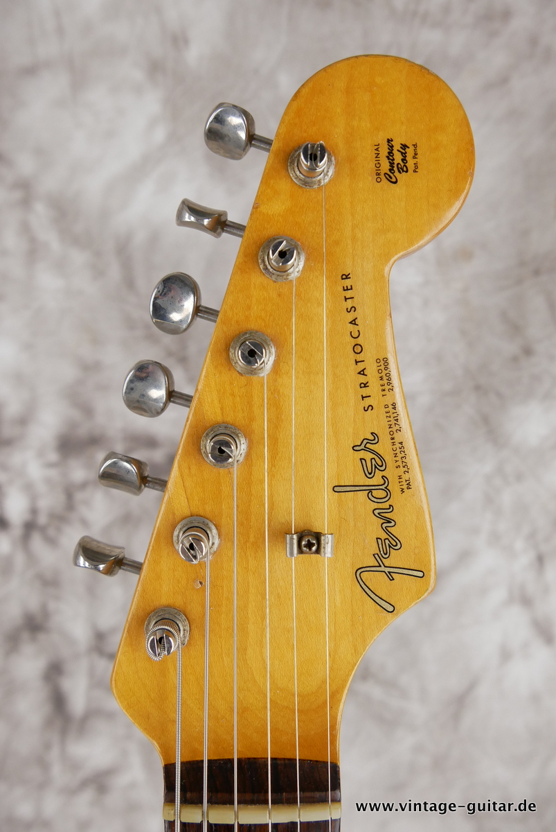img/vintage/4475/Fender_Stratocaster_pre_CBS_slab_board_black_1962-009.JPG